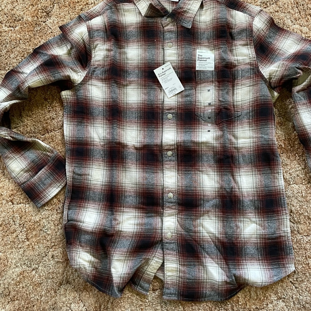 Casual Black and White Button Down Shirt